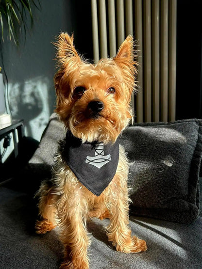 Hundehalstuch schwarz mit Thors Hammer Symbol